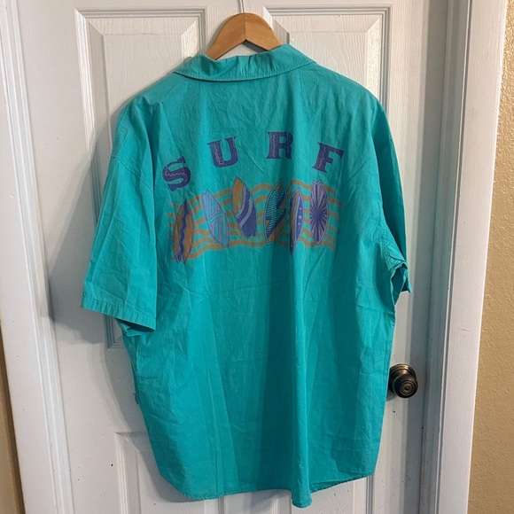 Quiksilver Mike The Tourist Stranger Things Shirt Men’s XL NWT - Picture 4 of 6